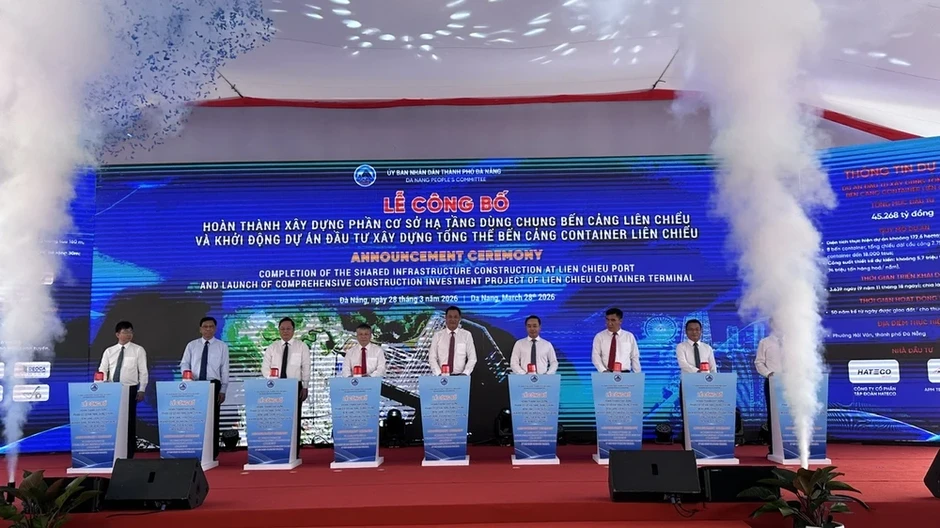 Đà Nẵng kích hoạt 'trái tim logistics': Hoàn thiện hạ tầng, gọi vốn siêu dự án Đà Nẵng kích hoạt 'trái tim logistics': Hoàn thiện hạ tầng, gọi vốn siêu dự án