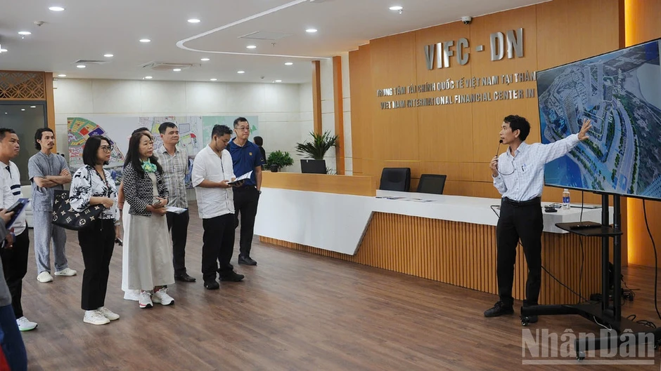 Đà Nẵng lên kịch bản tăng tốc nhằm đạt mục tiêu tăng trưởng Đà Nẵng lên kịch bản tăng tốc nhằm đạt mục tiêu tăng trưởng