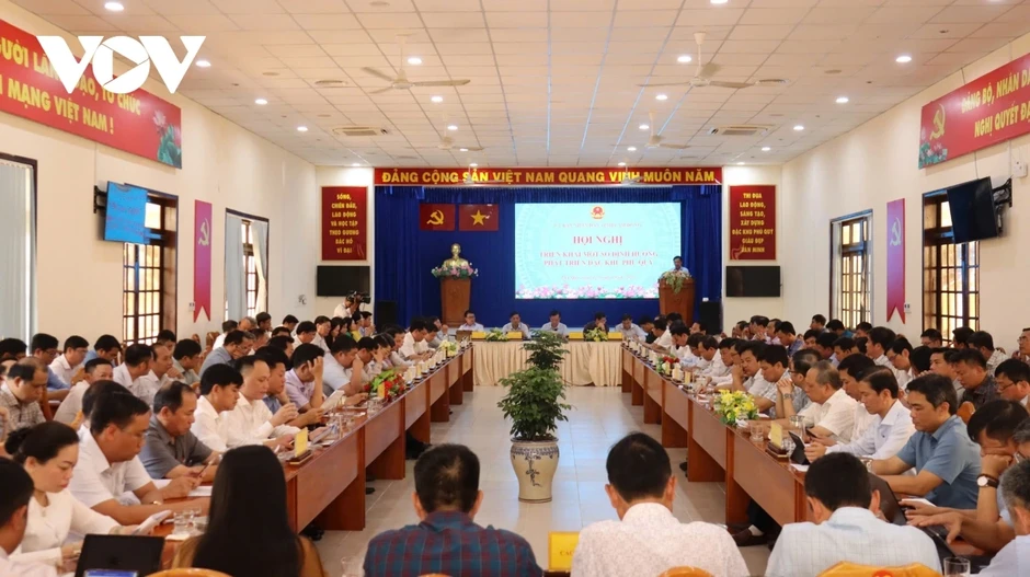 Đặc khu Phú Quý tăng tốc phát triển, tháo “điểm nghẽn” hạ tầng giao thông Đặc khu Phú Quý tăng tốc phát triển, tháo “điểm nghẽn” hạ tầng giao thông