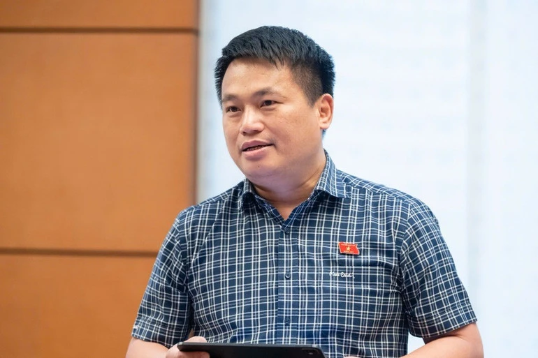 Đại biểu Quốc hội: Xây dựng kho dự trữ xăng dầu là mua bảo hiểm cho nền kinh tế