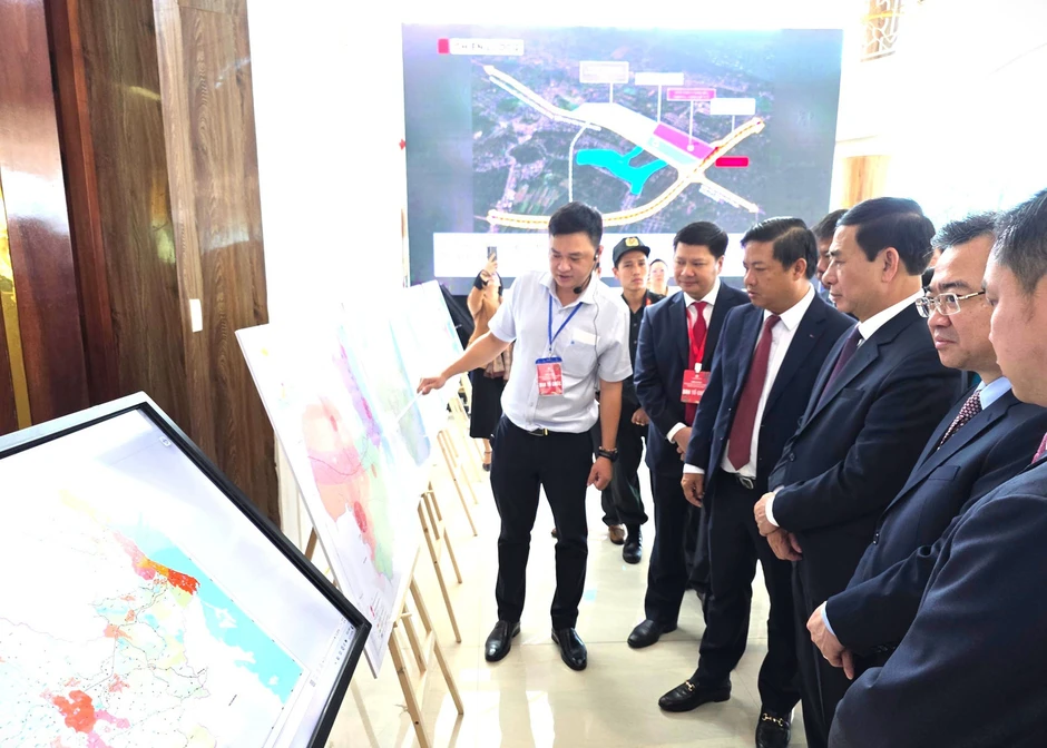 Đắk Lắk công bố quy hoạch mới, mở 'luồng xanh' cho nhà đầu tư Đắk Lắk công bố quy hoạch mới, mở 'luồng xanh' cho nhà đầu tư