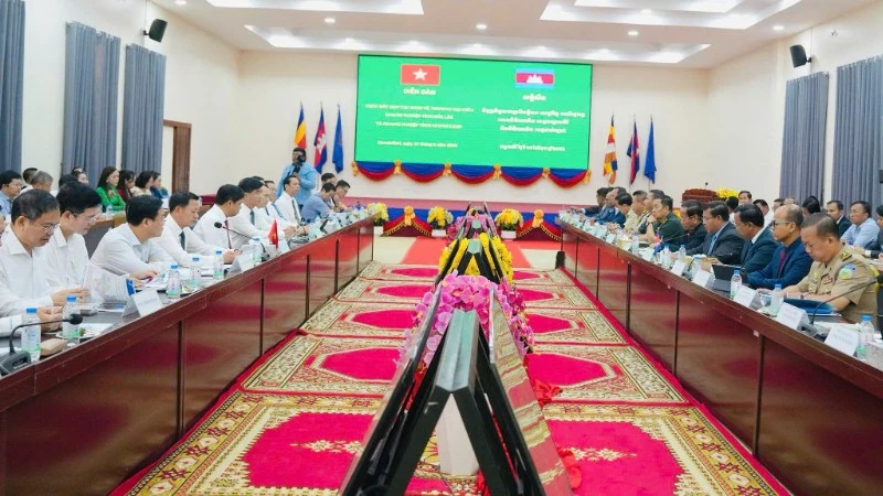 Đắk Lắk tổ chức Diễn đàn thúc đẩy hợp tác kinh tế, thương mại với tỉnh Mondulkiri
