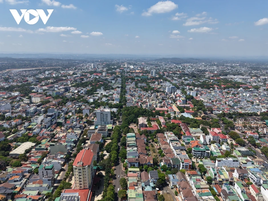 Đắk Lắk ưu tiên phát triển công nghiệp để đạt tăng trưởng 2 con số Đắk Lắk ưu tiên phát triển công nghiệp để đạt tăng trưởng 2 con số