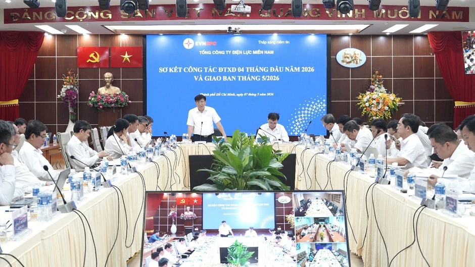 Đảm bảo điện khu vực phía Nam trong bối cảnh nắng nóng, kinh tế tăng trưởng mạnh Đảm bảo điện khu vực phía Nam trong bối cảnh nắng nóng, kinh tế tăng trưởng mạnh