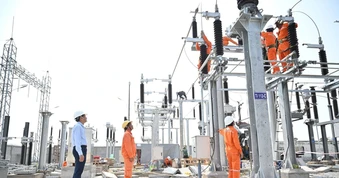Đảm bảo điện khu vực phía Nam trong bối cảnh nắng nóng, kinh tế tăng trưởng mạnh
