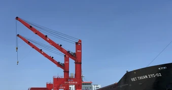 Đặt khu thương mại tự do cạnh sân bay hay cảng biển ở Lâm Đồng?