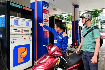 Dầu diesel ghi nhận mức giảm kỷ lục gần 10.000 đồng/lít từ 15 giờ 30 phút ngày hôm nay 9/4
