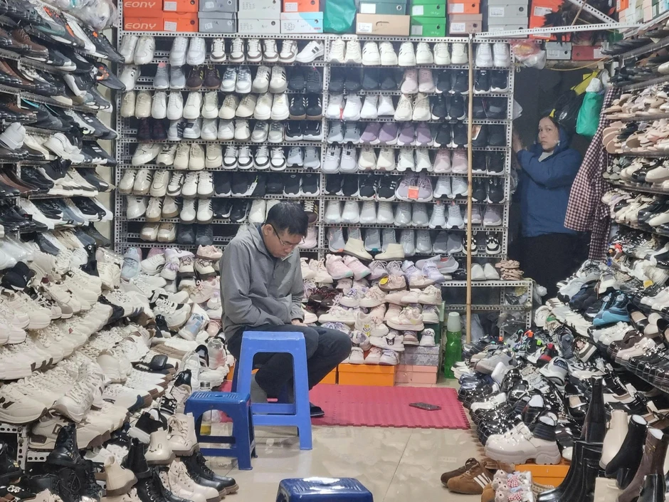 Đầu năm ước doanh thu dưới 3 tỉ, cuối năm lại vượt, tính thuế thế nào? Đầu năm ước doanh thu dưới 3 tỉ, cuối năm lại vượt, tính thuế thế nào?