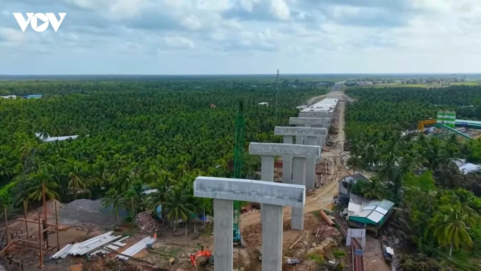 Đầu tư công chậm nhịp, tăng trưởng kinh tế chịu sức ép