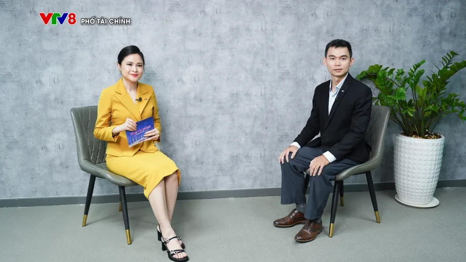 Đầu tư công tăng tốc tạo động lực cho chứng khoán cuối năm Đầu tư công tăng tốc tạo động lực cho chứng khoán cuối năm