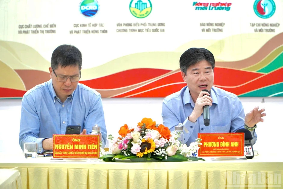Đẩy mạnh quảng bá, số hóa và kết nối thị trường cho sản phẩm làng nghề Đẩy mạnh quảng bá, số hóa và kết nối thị trường cho sản phẩm làng nghề