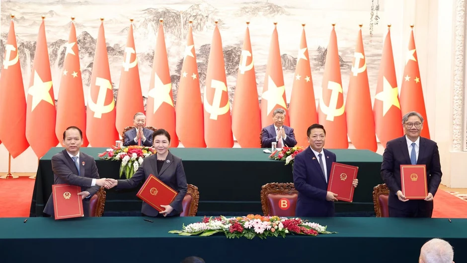 Đẩy nhanh đầu tư các tuyến đường sắt chiến lược, tăng cường kết nối khu vực và quốc tế Đẩy nhanh đầu tư các tuyến đường sắt chiến lược, tăng cường kết nối khu vực và quốc tế