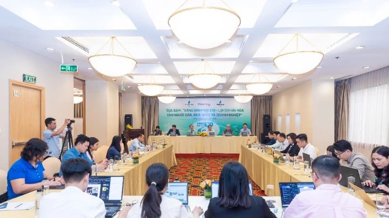 Đẩy nhanh lộ trình sử dụng xăng sinh học E10 Đẩy nhanh lộ trình sử dụng xăng sinh học E10