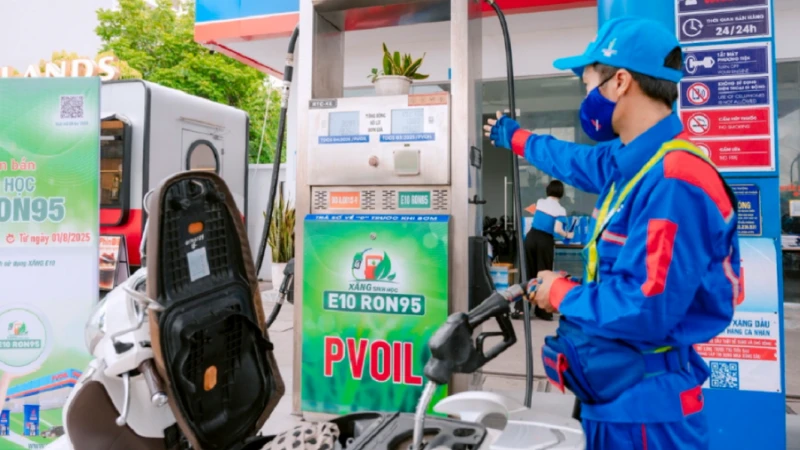 Đẩy nhanh lộ trình sử dụng xăng sinh học E10 Đẩy nhanh lộ trình sử dụng xăng sinh học E10