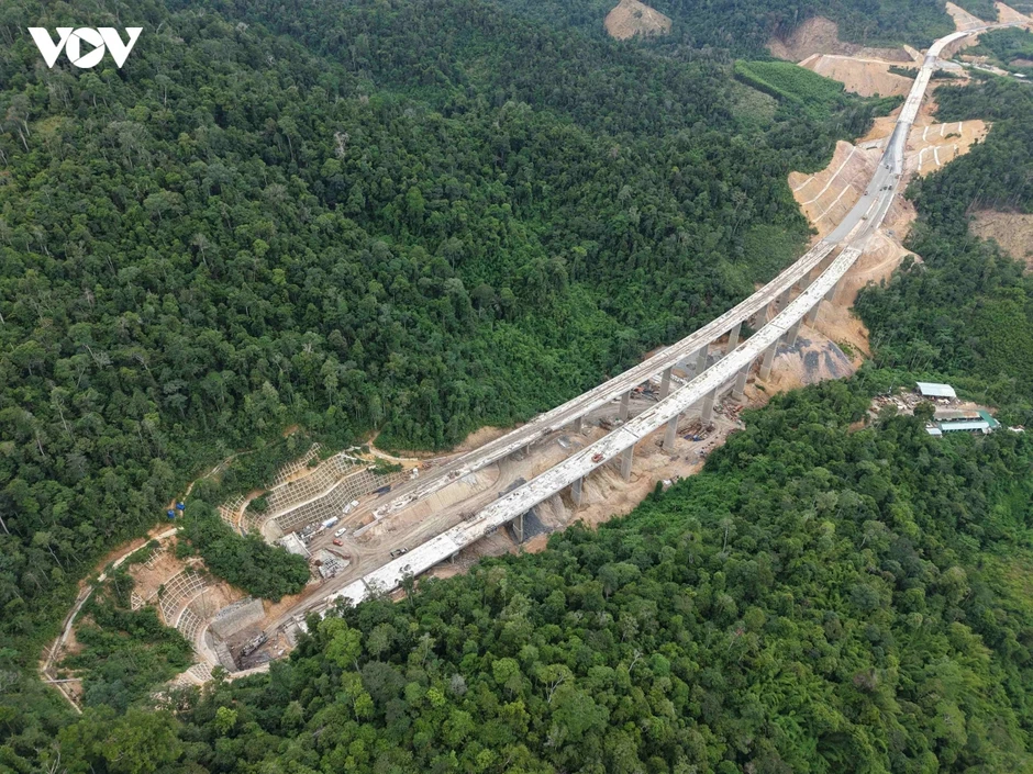 Đẩy nhanh tiến độ Dự án thành phần 2 cao tốc Khánh Hoà – Buôn Ma Thuột Đẩy nhanh tiến độ Dự án thành phần 2 cao tốc Khánh Hoà – Buôn Ma Thuột