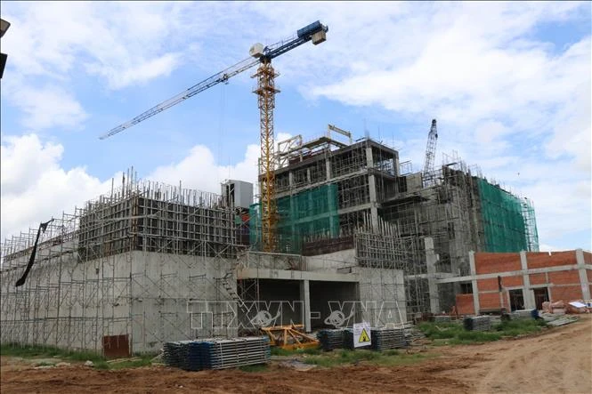 Đẩy nhanh tiến độ xây dựng Nhà máy xử lý chất thải rắn Trà Vinh Đẩy nhanh tiến độ xây dựng Nhà máy xử lý chất thải rắn Trà Vinh