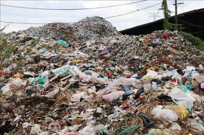 Đẩy nhanh tiến độ xây dựng Nhà máy xử lý chất thải rắn Trà Vinh Đẩy nhanh tiến độ xây dựng Nhà máy xử lý chất thải rắn Trà Vinh