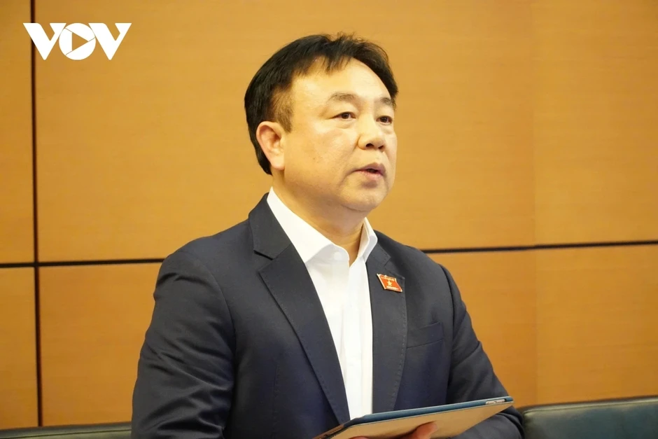 ĐBQH: Tiểu thương “mất ăn mất ngủ” vì nợ thuế, đề nghị sửa luật kịp thời ĐBQH: Tiểu thương “mất ăn mất ngủ” vì nợ thuế, đề nghị sửa luật kịp thời