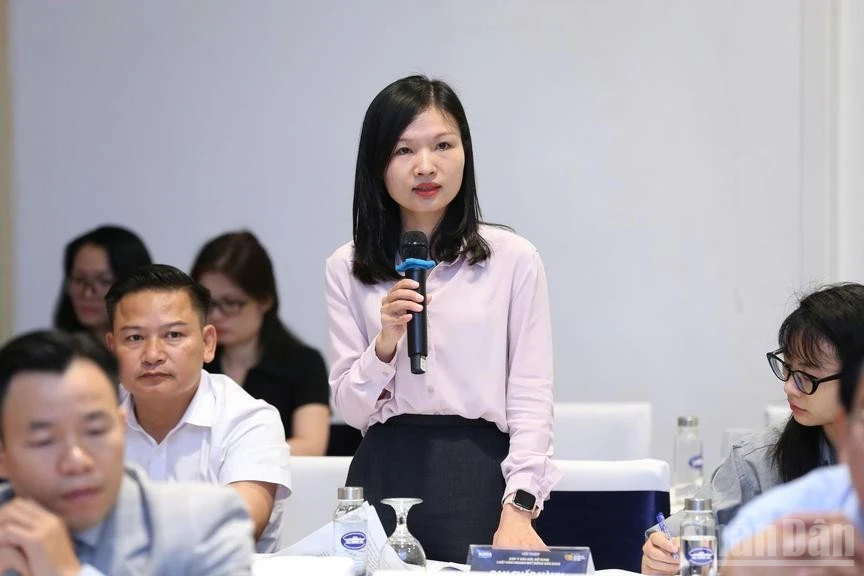 Đề xuất điều chỉnh cắt giảm thủ tục hành chính, tạo thuận lợi cho hoạt động đầu tư, kinh doanh bất động sản Đề xuất điều chỉnh cắt giảm thủ tục hành chính, tạo thuận lợi cho hoạt động đầu tư, kinh doanh bất động sản