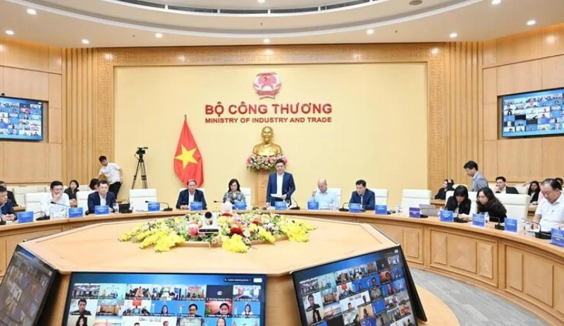 Đề xuất dùng Quỹ bình ổn giá xăng dầu mua dự trữ khi giá thấp Đề xuất dùng Quỹ bình ổn giá xăng dầu mua dự trữ khi giá thấp