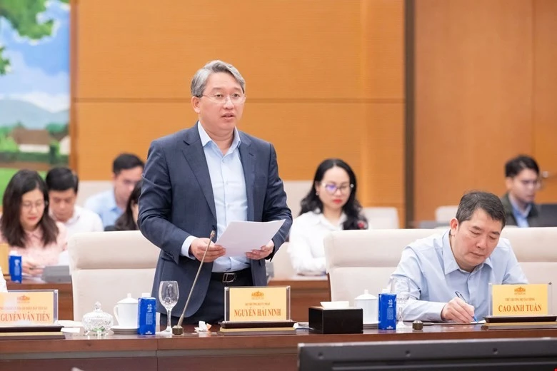 Đề xuất lương chuyên gia xử lý tranh chấp đầu tư quốc tế tối đa 100 lần lương cơ sở Đề xuất lương chuyên gia xử lý tranh chấp đầu tư quốc tế tối đa 100 lần lương cơ sở