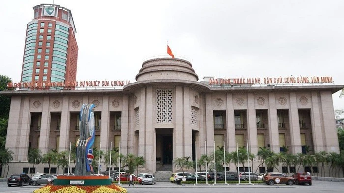 Đề xuất nới trần vốn ngắn hạn cho vay trung và dài hạn lên 40% Đề xuất nới trần vốn ngắn hạn cho vay trung và dài hạn lên 40%