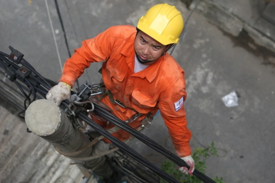 Đề xuất phân bổ dần khoản lỗ của EVN vào giá điện Đề xuất phân bổ dần khoản lỗ của EVN vào giá điện