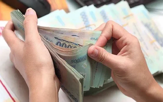 Đề xuất tạm hoãn xuất cảnh vì nợ thuế từ 1 triệu đồng: "Siết đúng chỗ, mở đúng lúc?" Đề xuất tạm hoãn xuất cảnh vì nợ thuế từ 1 triệu đồng: "Siết đúng chỗ, mở đúng lúc?"