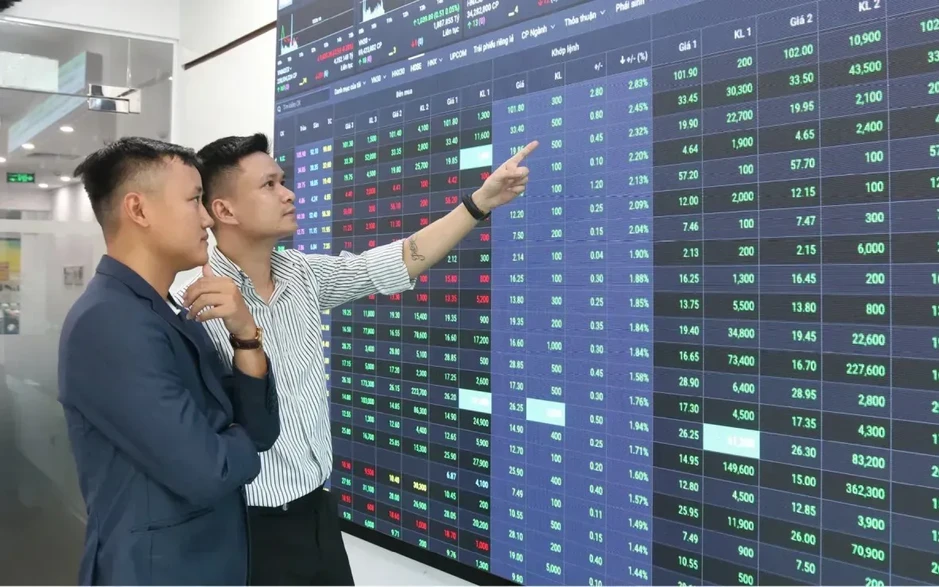 Đếm ngược đợi “giờ G” 8/4: Thị trường chứng khoán Việt Nam và phép thử nâng hạng tỷ USD Đếm ngược đợi “giờ G” 8/4: Thị trường chứng khoán Việt Nam và phép thử nâng hạng tỷ USD