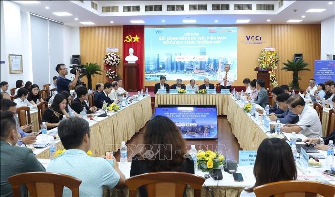 Điểm tin kinh tế Việt Nam nổi bật ngày 18/8/2026 Điểm tin kinh tế Việt Nam nổi bật ngày 18/8/2026
