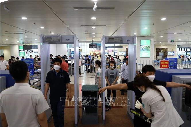 Điểm tin kinh tế Việt Nam nổi bật ngày 7/8/2026 Điểm tin kinh tế Việt Nam nổi bật ngày 7/8/2026