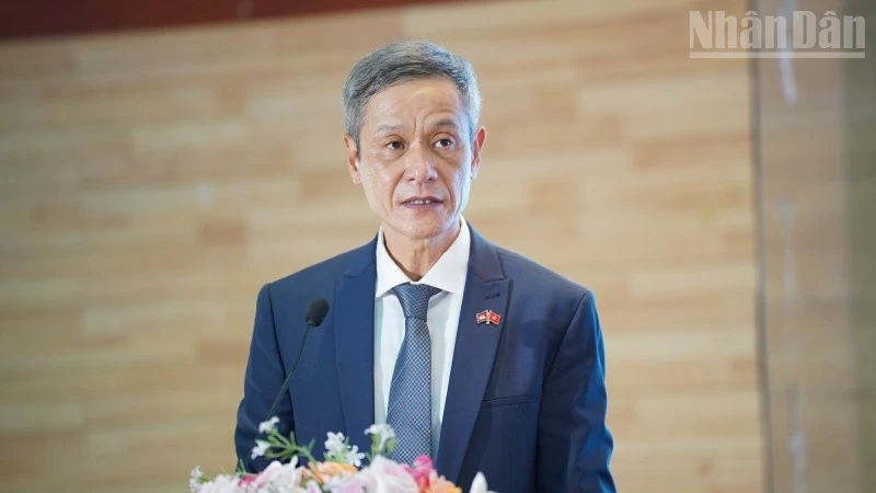 Diễn đàn thúc đẩy kết nối hai nền kinh tế Việt Nam và Campuchia Diễn đàn thúc đẩy kết nối hai nền kinh tế Việt Nam và Campuchia