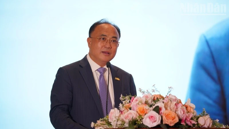 Diễn đàn thúc đẩy kết nối hai nền kinh tế Việt Nam và Campuchia Diễn đàn thúc đẩy kết nối hai nền kinh tế Việt Nam và Campuchia