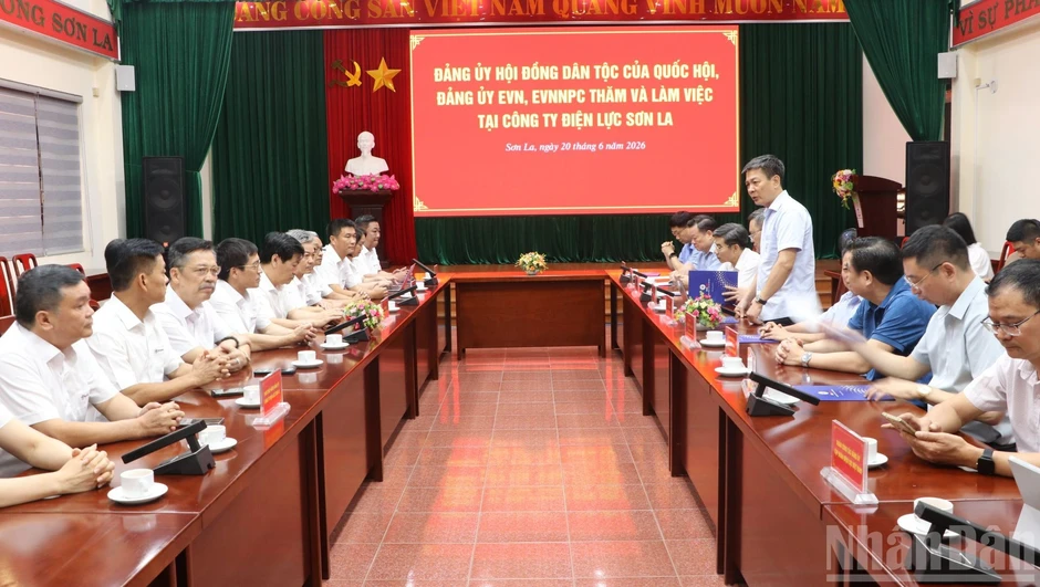 Điện lực miền bắc thực hiện Nghị quyết 70-NQ/TW từ những địa bàn khó khăn nhất Điện lực miền bắc thực hiện Nghị quyết 70-NQ/TW từ những địa bàn khó khăn nhất