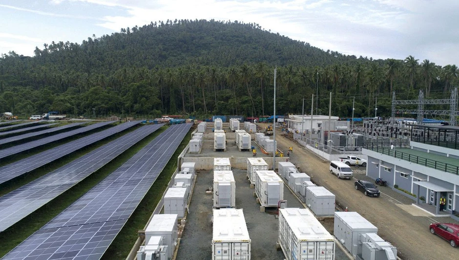 Điện mặt trời, điện gió công suất từ 10MW trở lên phải có hệ thống lưu trữ Điện mặt trời, điện gió công suất từ 10MW trở lên phải có hệ thống lưu trữ