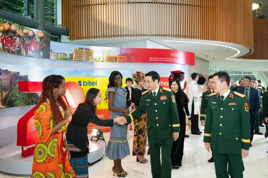 Điều chưa ai biết đằng sau hành trình tỷ đô của Viettel ở thị trường nước ngoài Điều chưa ai biết đằng sau hành trình tỷ đô của Viettel ở thị trường nước ngoài