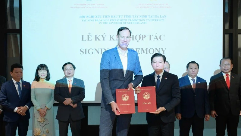 Doanh nghiệp Hà Lan đề xuất đầu tư dự án xử lý rác phát điện hơn 125 triệu USD tại Tây Ninh Doanh nghiệp Hà Lan đề xuất đầu tư dự án xử lý rác phát điện hơn 125 triệu USD tại Tây Ninh