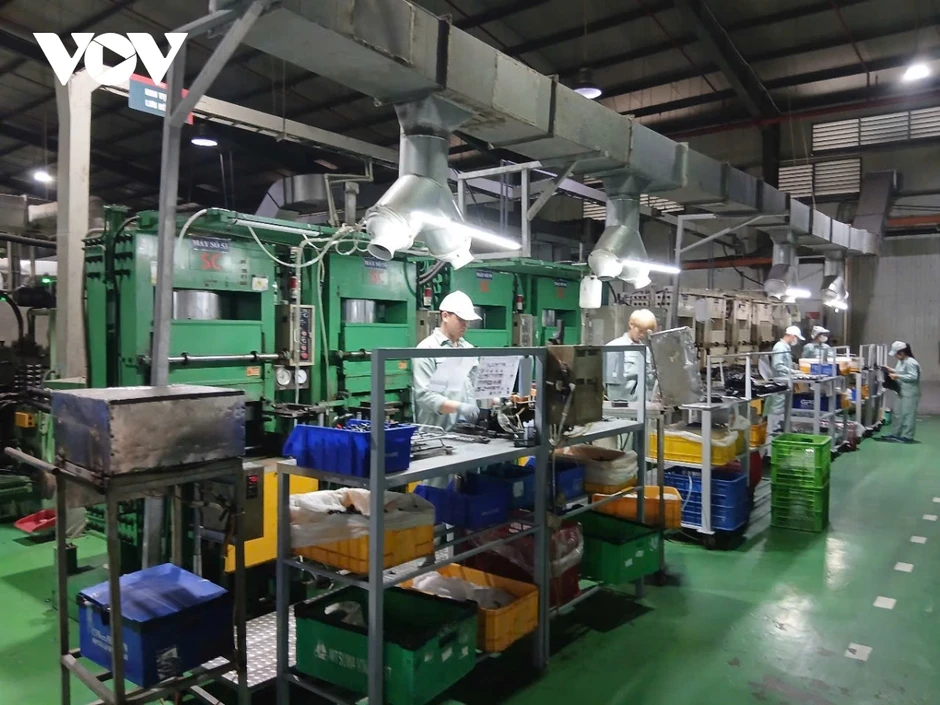 Doanh nghiệp ứng biến linh hoạt với giá xăng dầu, hạn chế tác động bất lợi Doanh nghiệp ứng biến linh hoạt với giá xăng dầu, hạn chế tác động bất lợi