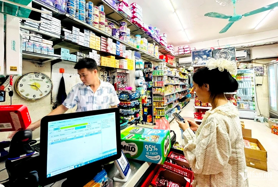 Doanh thu 1 tỷ 1 năm đóng thuế bao nhiêu?
