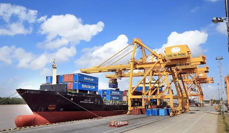 Đối phó chiến sự Trung Đông: Doanh nghiệp "dò đá" qua sông Đối phó chiến sự Trung Đông: Doanh nghiệp "dò đá" qua sông