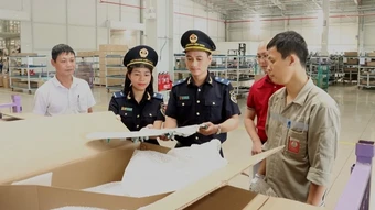 Đơn giản hóa thủ tục, tăng quản lý điện tử đối với hàng miễn thuế
