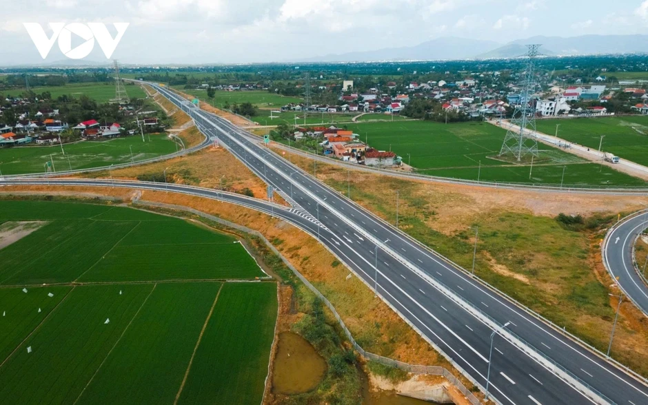 Dồn lực hoàn thiện cao tốc Bắc - Nam, chuẩn bị vận hành 5 đoạn tuyến cuối Dồn lực hoàn thiện cao tốc Bắc - Nam, chuẩn bị vận hành 5 đoạn tuyến cuối