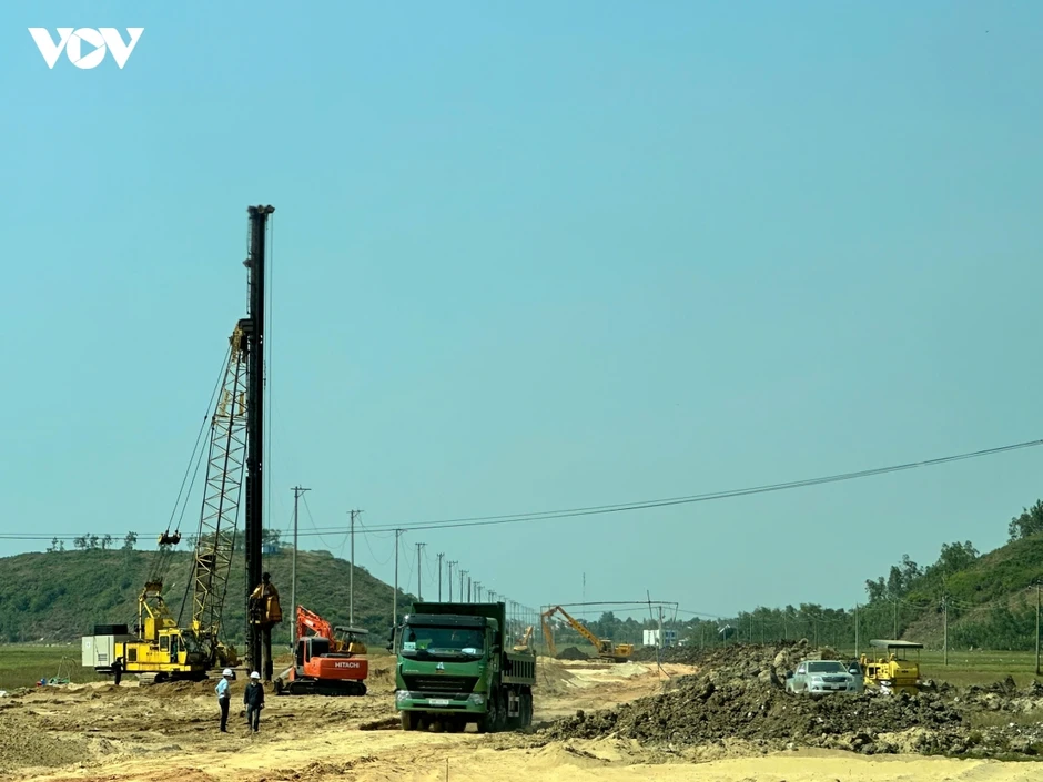 Đồng loạt tháo dỡ, di dời bàn giao mặt bằng nhiều dự án trọng điểm ở Đắk Lắk