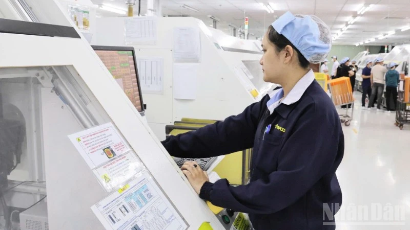 Đồng Nai tập trung 7 giải pháp để bảo đảm tăng trưởng 10% Đồng Nai tập trung 7 giải pháp để bảo đảm tăng trưởng 10%
