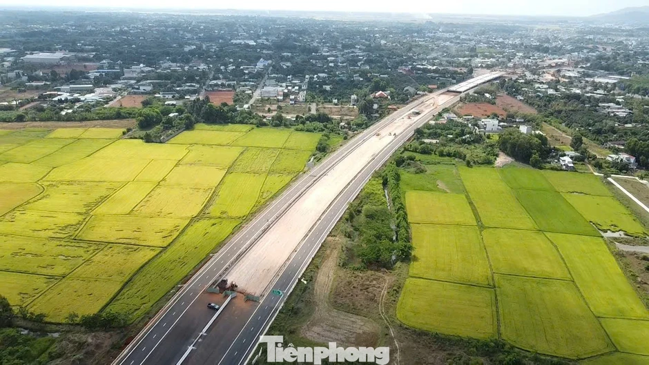 Đóng nút giao Bưng Môn vào cao tốc Biên Hòa - Vũng Tàu Đóng nút giao Bưng Môn vào cao tốc Biên Hòa - Vũng Tàu