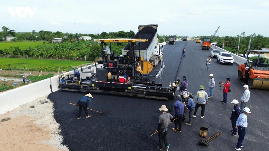 Đồng Tháp phấn đấu đến năm 2030 xây dựng thêm 124km đường cao tốc Đồng Tháp phấn đấu đến năm 2030 xây dựng thêm 124km đường cao tốc