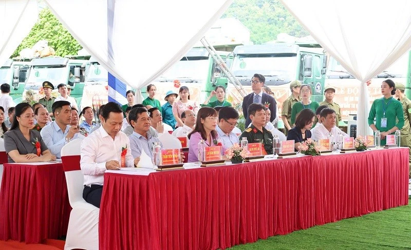 Động thổ dự án Bồi thường, hỗ trợ, tái định cư, giải phóng mặt bằng thuộc Dự án cao tốc Sơn La-Điện Biên-Cửa khẩu Tây Trang Động thổ dự án Bồi thường, hỗ trợ, tái định cư, giải phóng mặt bằng thuộc Dự án cao tốc Sơn La-Điện Biên-Cửa khẩu Tây Trang