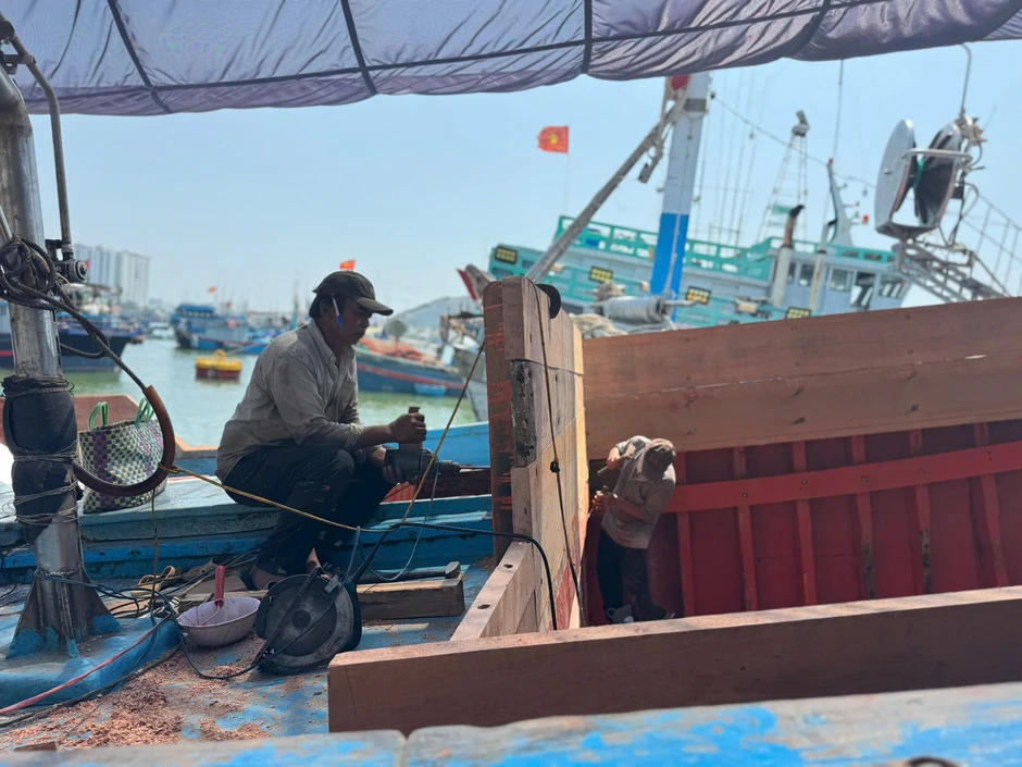 'Đột nhập' cảng cá lớn nhất vùng Duyên hải Nam Trung Bộ 'Đột nhập' cảng cá lớn nhất vùng Duyên hải Nam Trung Bộ
