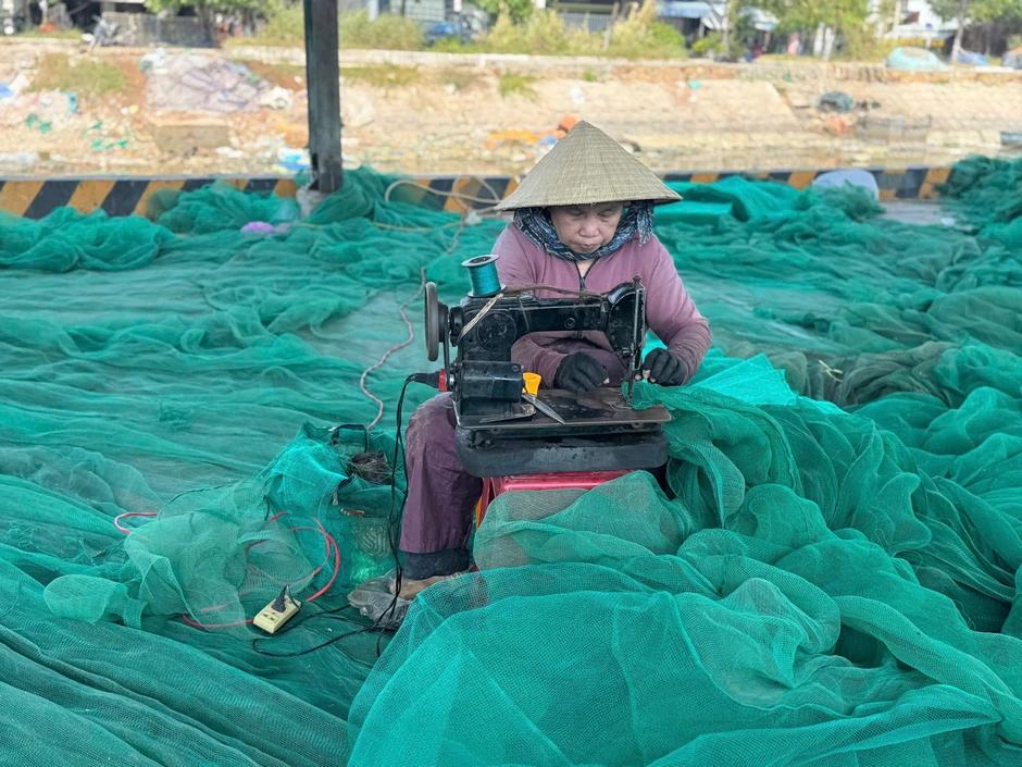 'Đột nhập' cảng cá lớn nhất vùng Duyên hải Nam Trung Bộ 'Đột nhập' cảng cá lớn nhất vùng Duyên hải Nam Trung Bộ