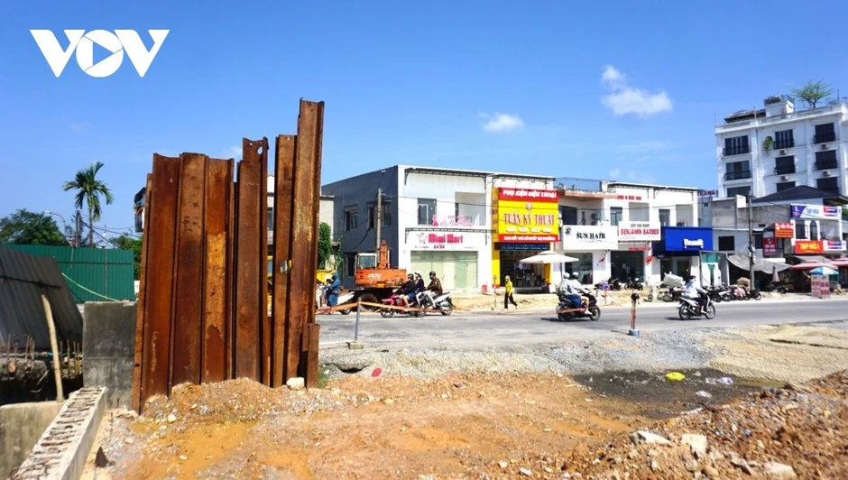Dự án Cầu Vỹ Dạ thành phố Huế chậm tiến độ, xem xét xử lý hợp đồng nhà thầu Dự án Cầu Vỹ Dạ thành phố Huế chậm tiến độ, xem xét xử lý hợp đồng nhà thầu